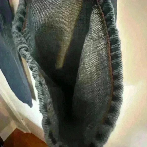 J. Crew. The Sutton. Dark wash. Mens Jean. - Picture 7 of 10